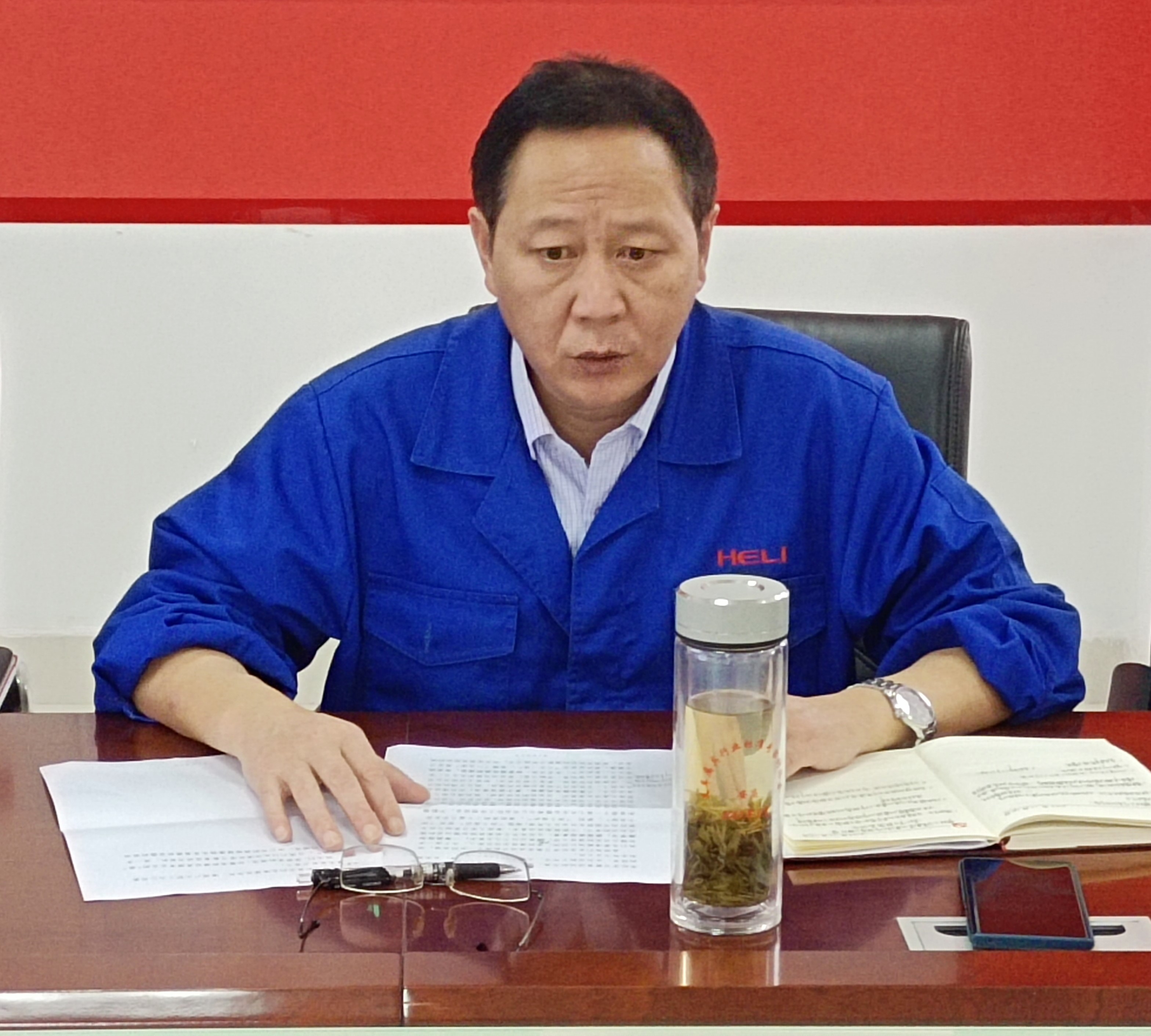 吳海曙在黨的建設(shè)工作領(lǐng)導(dǎo)小組會暨黨紀學(xué)習(xí)教育總結(jié)會上講話.jpg